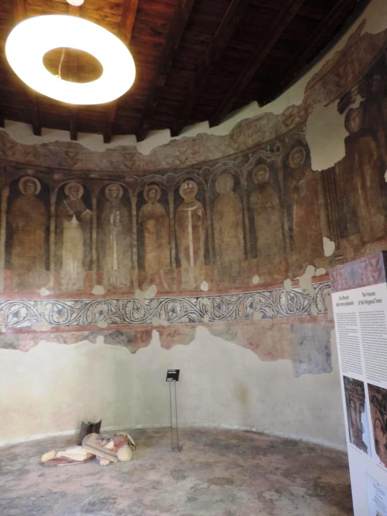 Милан Монастырь Маджоре - стена Максимиана