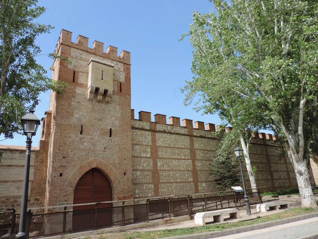 Алькала де Энарес - Городская стена