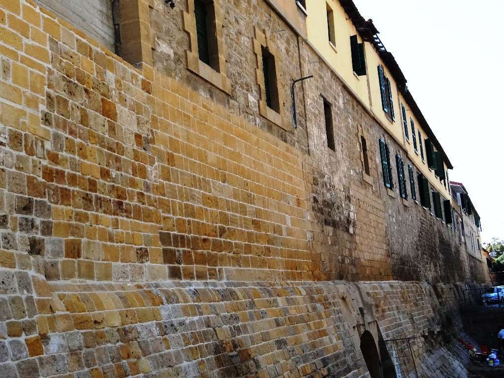 Никосия. Городская стена у Пафосских ворот