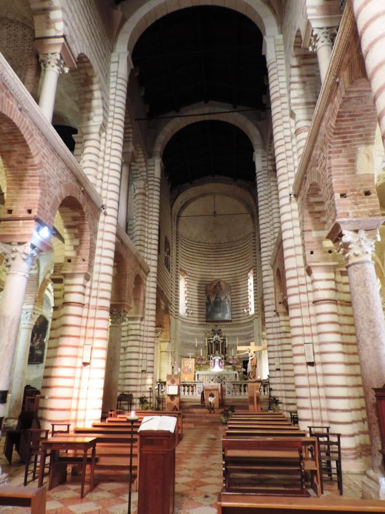 Верона. Церковь Сан Лоренцо