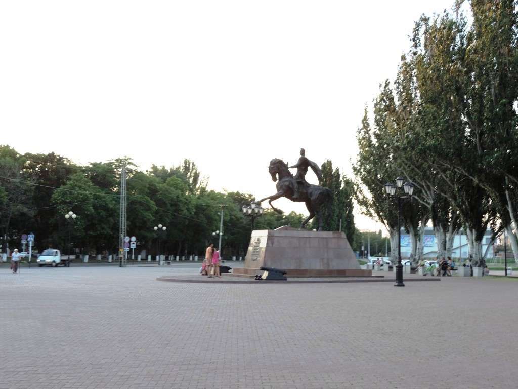 Ейск - памятник основателю города графу Воронцову