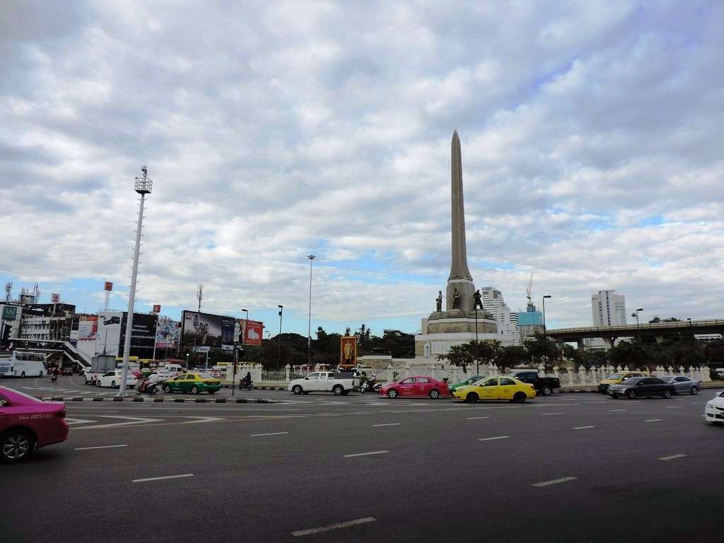Бангкок. Монумент Победы